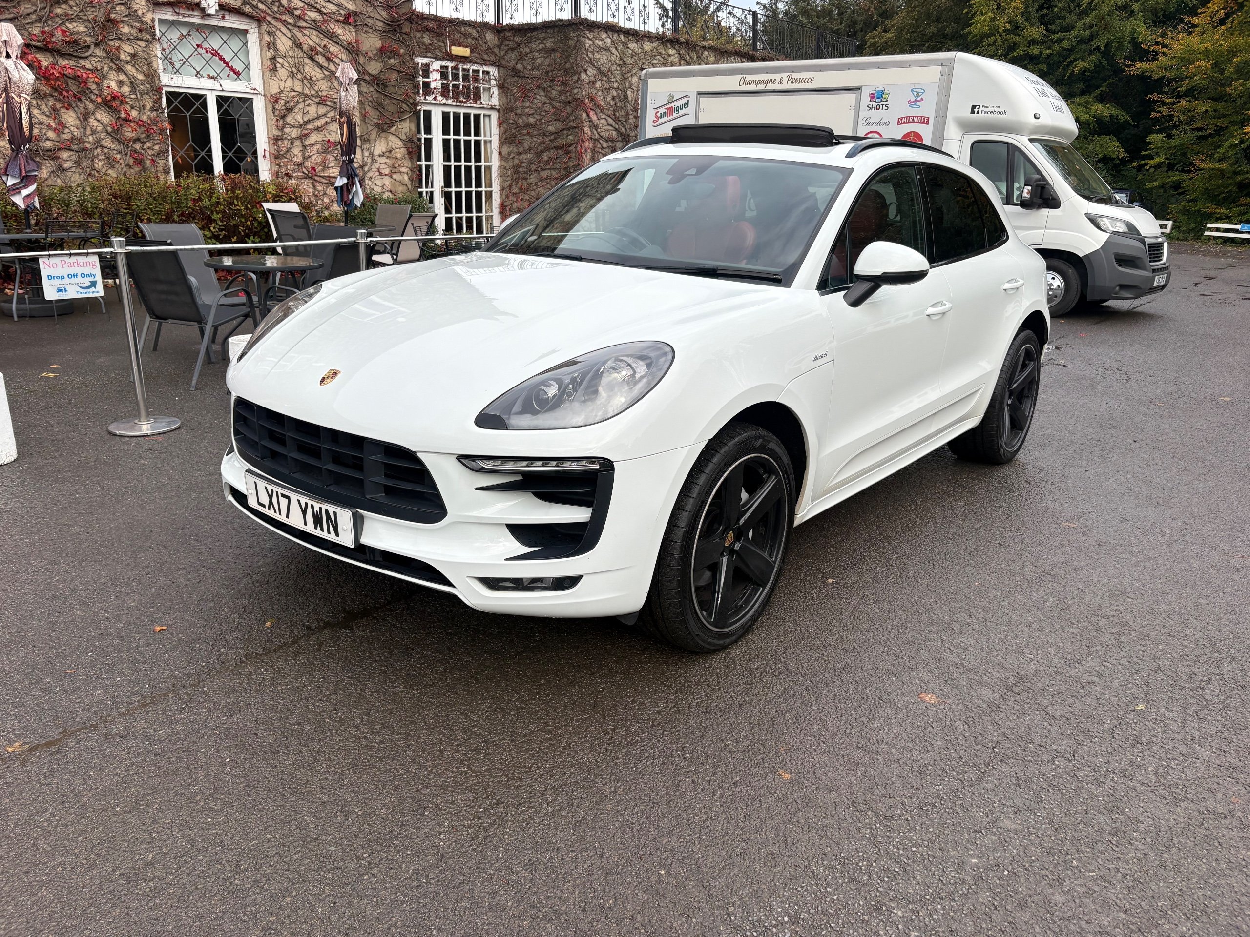 2017 Porsche Macan